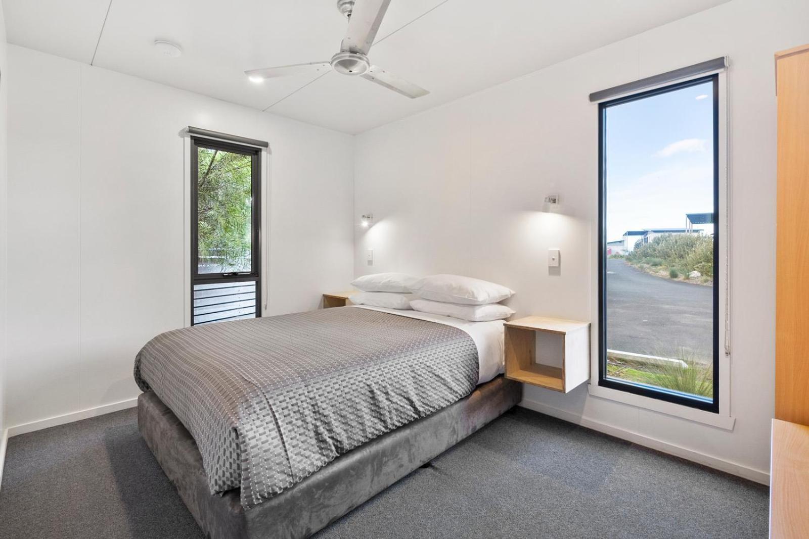 Swansea Beach Chalets Екстериор снимка